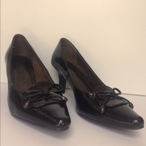 LifeStride Dark Brown Leather Pumps Slender Toe
